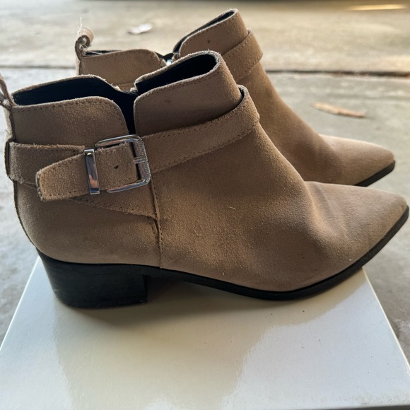 Marc Fisher suede booties - Picture 3 of 4
